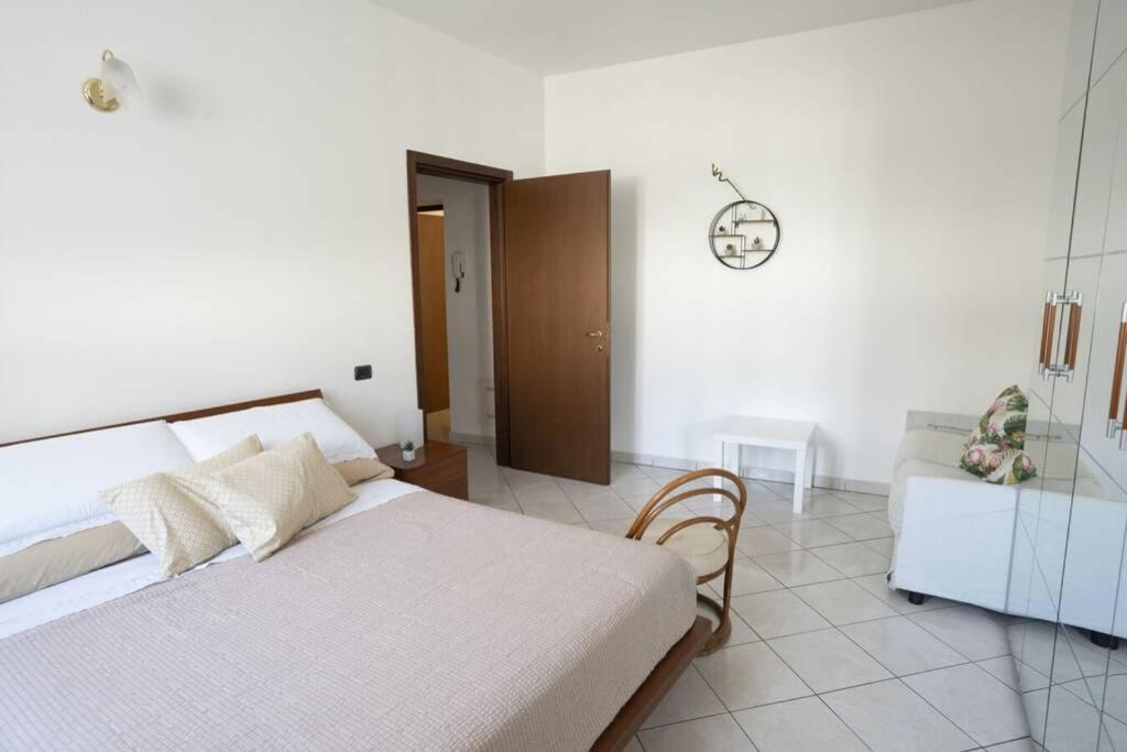 Appartamento La casa di Anna Côme Esterno foto