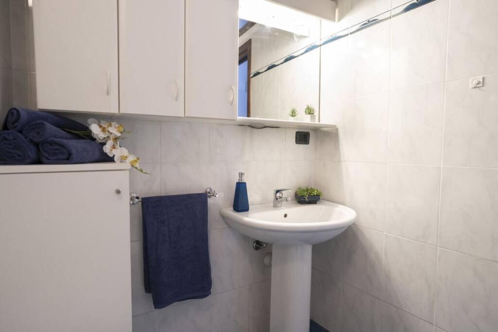 Appartamento La casa di Anna Côme Esterno foto