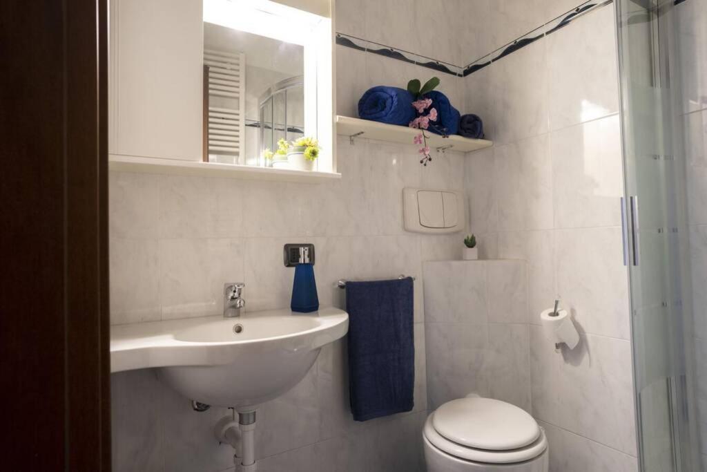 Appartamento La casa di Anna Côme Esterno foto
